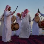 🇶🇦 Descubre las fascinantes 🕌 costumbres y tradiciones de Qatar 🏞️: una caja de sorpresas culturales 🌍
