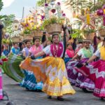 🌸 Descubre las fascinantes costumbres en Oaxaca: una mirada profunda 👀